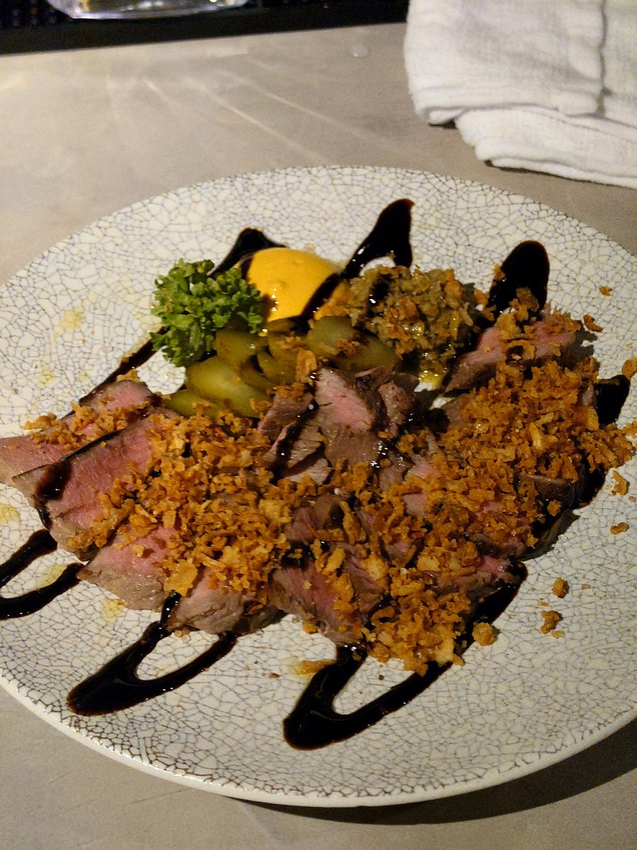 XhirobouX's tweet photo. ローストビーフ食べます😋
#chill_time https://t.co/otFud7q3qt
