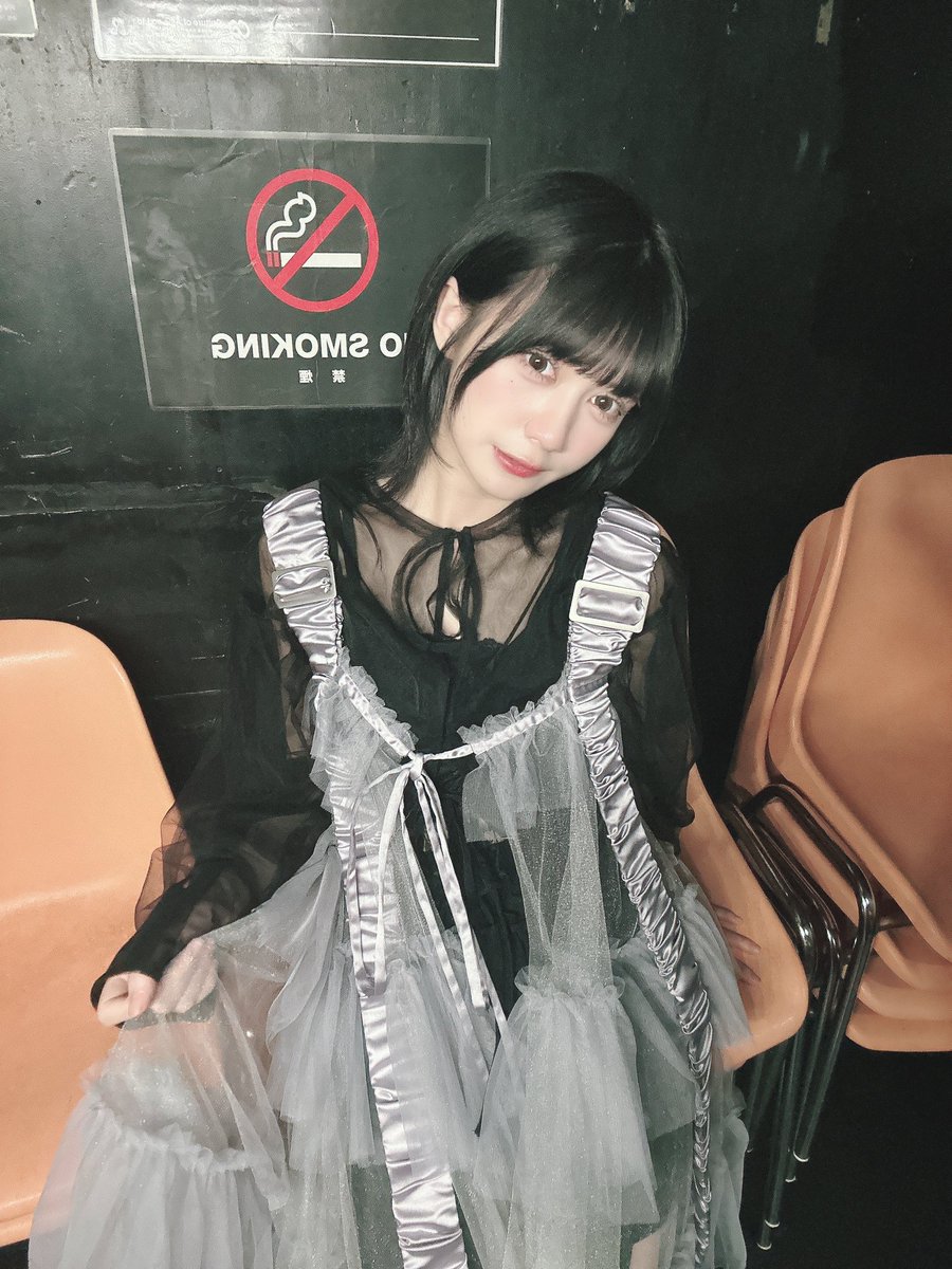 Second__mana__'s tweet photo. 黒髪ロングが一番好きなんだけど短くても最高だょ〜ん https://t.co/US4uXQUH6S