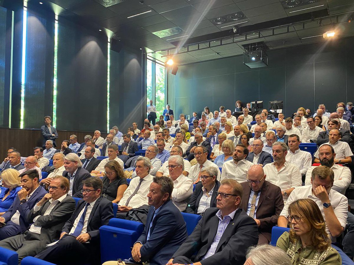 Christian Estrosi tweet media
