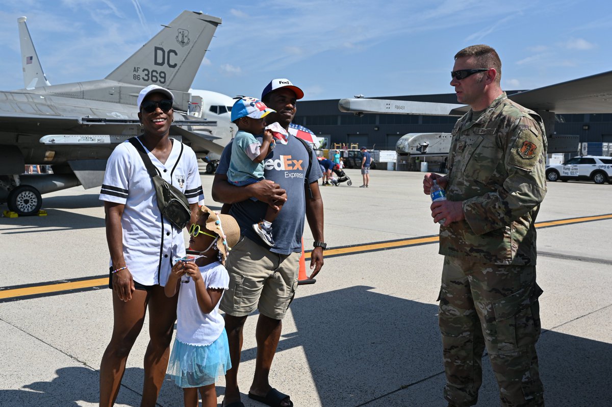 Community engagement is key to connecting the #113Wing population to the community. Capital Guardians recently participated in the Dulles Day Festival and Plane Pull to provide an up-close view of our aircraft, mission, and people. @AirNatlGuard @DCGuard1802 @Andrews_JBA