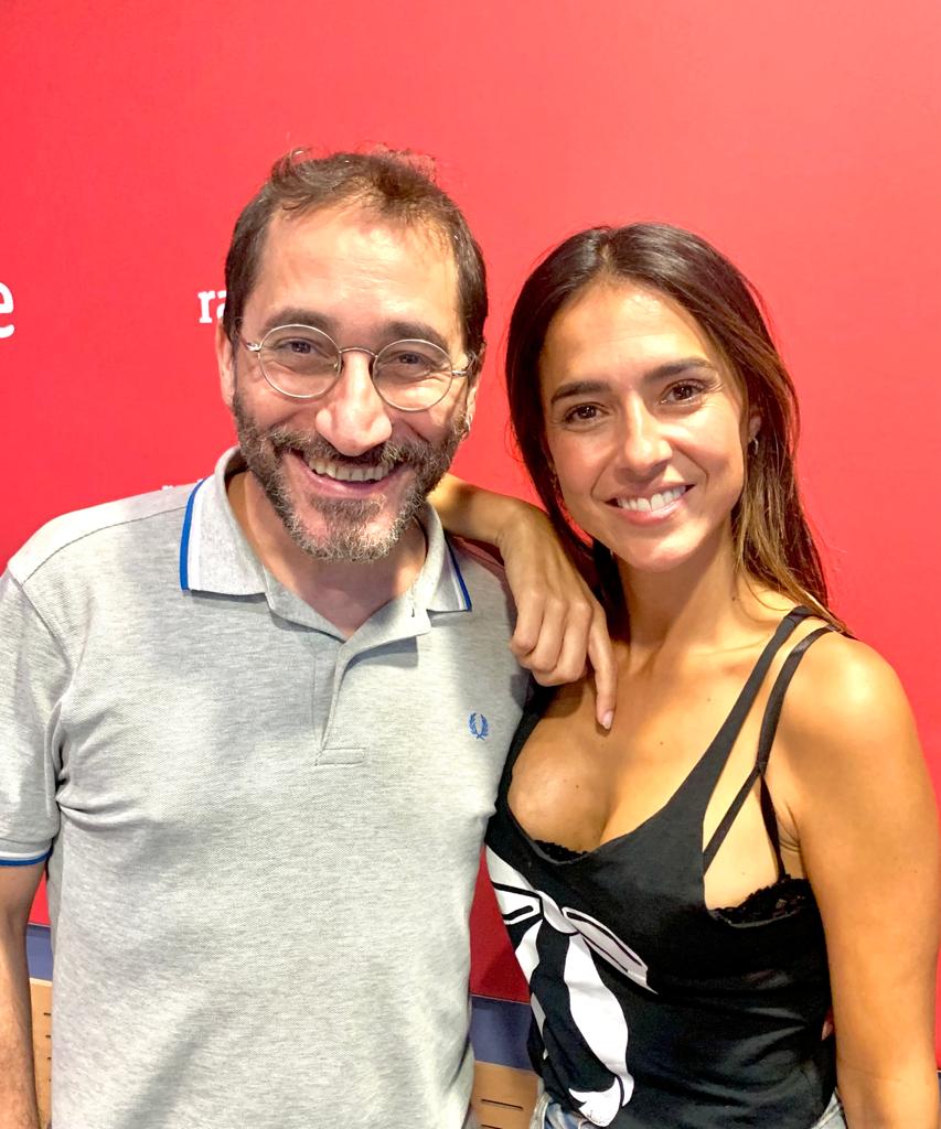 🎭#𝑩𝑼𝑹𝑼𝑵𝑫𝑨𝑵𝑮𝑨 la divertida comèdia d'humor del dramaturg #JordiGalceran torna a l'escenari de l'@eixampleteatre fins al 30/11 🤣❗️ 🗣️ @frankcapdet i @CristinaBrondo_ 🔊 Recupera l'#𝔼ℕ𝕋ℝ𝔼𝕍𝕀𝕊𝕋𝔸 👇 🔗 #PodCast 👉rtve.es/a/6968788/