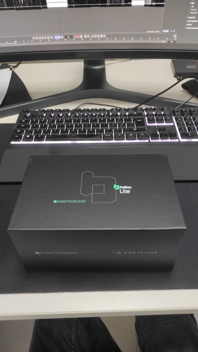 DigsterXYZ's tweet image. It&apos;s finally here! Sexy design and great build. Love it&apos;s weight @functionland #fxland #functionland #fxbloxlite