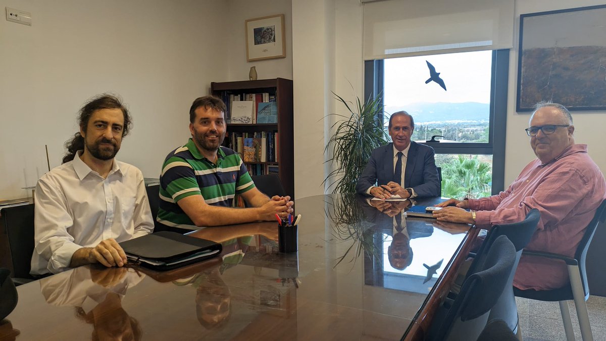 ⚒️El conseller de la Mar i del Cicle de l’Aigua es reuneix amb representants del Col·legi Oficial d'Enginyers Navals i Oceànics

🤝 Lafuente ha traslladat el seu compromís per fer feina amb consonància amb el sector

🔗 tn.caib.es/QI8Ehvr2sTB7