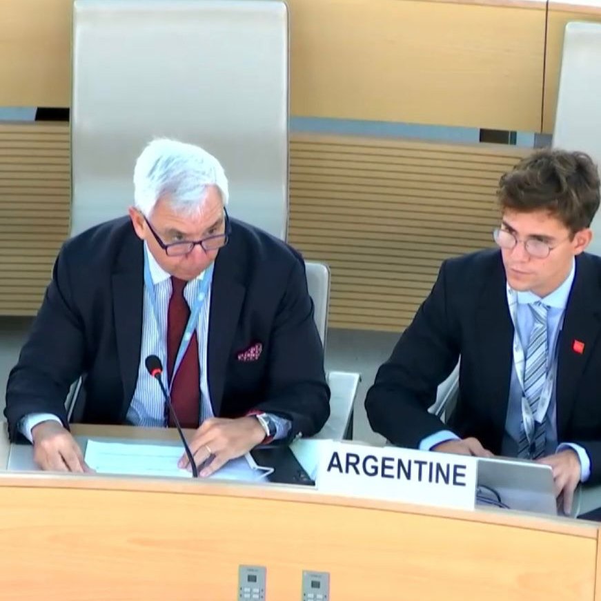 🇦🇷 delivered a statement on behalf of 🇧🇷🇧🇴🇨🇱🇨🇴🇨🇷🇩🇴🇪🇨🇸🇻🇬🇹🇲🇽🇵🇦🇵🇪🇺🇾 stressing that #agediscrimination is a main root cause of violence, abuse and neglect of #olderpersons. We need an internationally legally binding instrument that promotes, protects and fulfils their #humanrights.