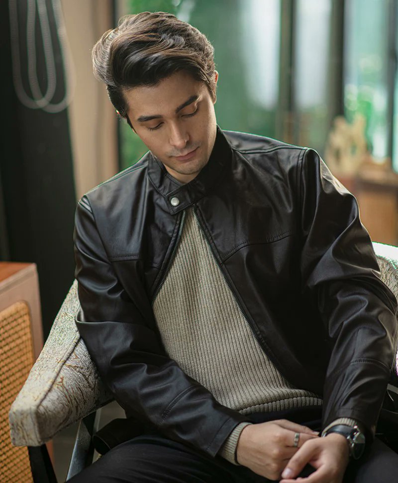 ZippiLeather's tweet image. Leather apparel is more than just clothing; it's an attitude. Find your  unique style and let it speak volumes about who you are. 🗣️👖  #LeatherAttitude #StyleYourself #FashionExpression #FashionCulture #LeatherLegacy #StyleHistory