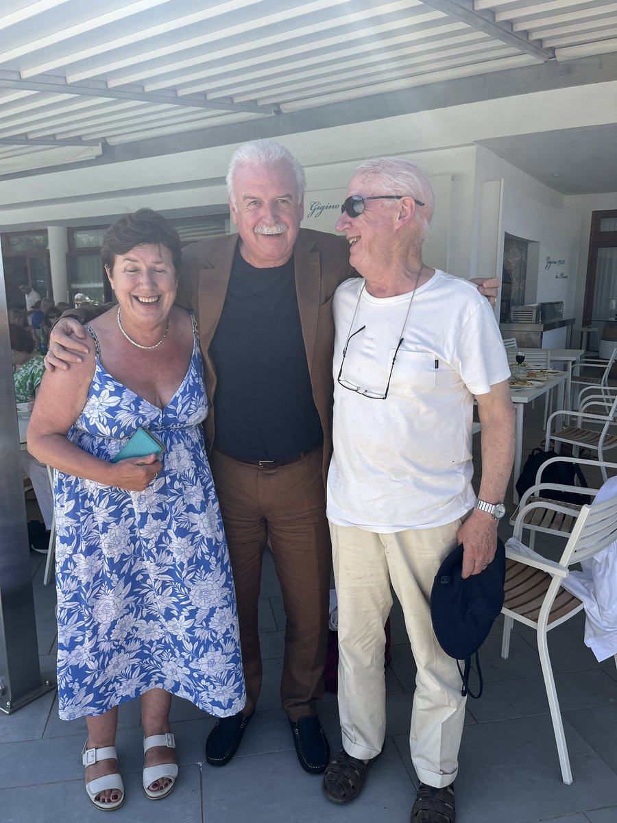 martylyricfm's tweet image. Enjoying the company this lunchtime of some of the folks who travelled to see Madama Butterfly tonight with @TravelDept