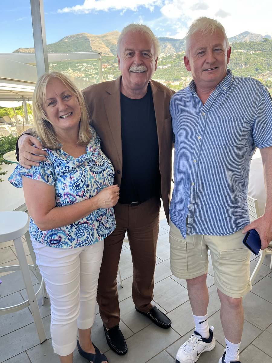 martylyricfm's tweet image. Enjoying the company this lunchtime of some of the folks who travelled to see Madama Butterfly tonight with @TravelDept
