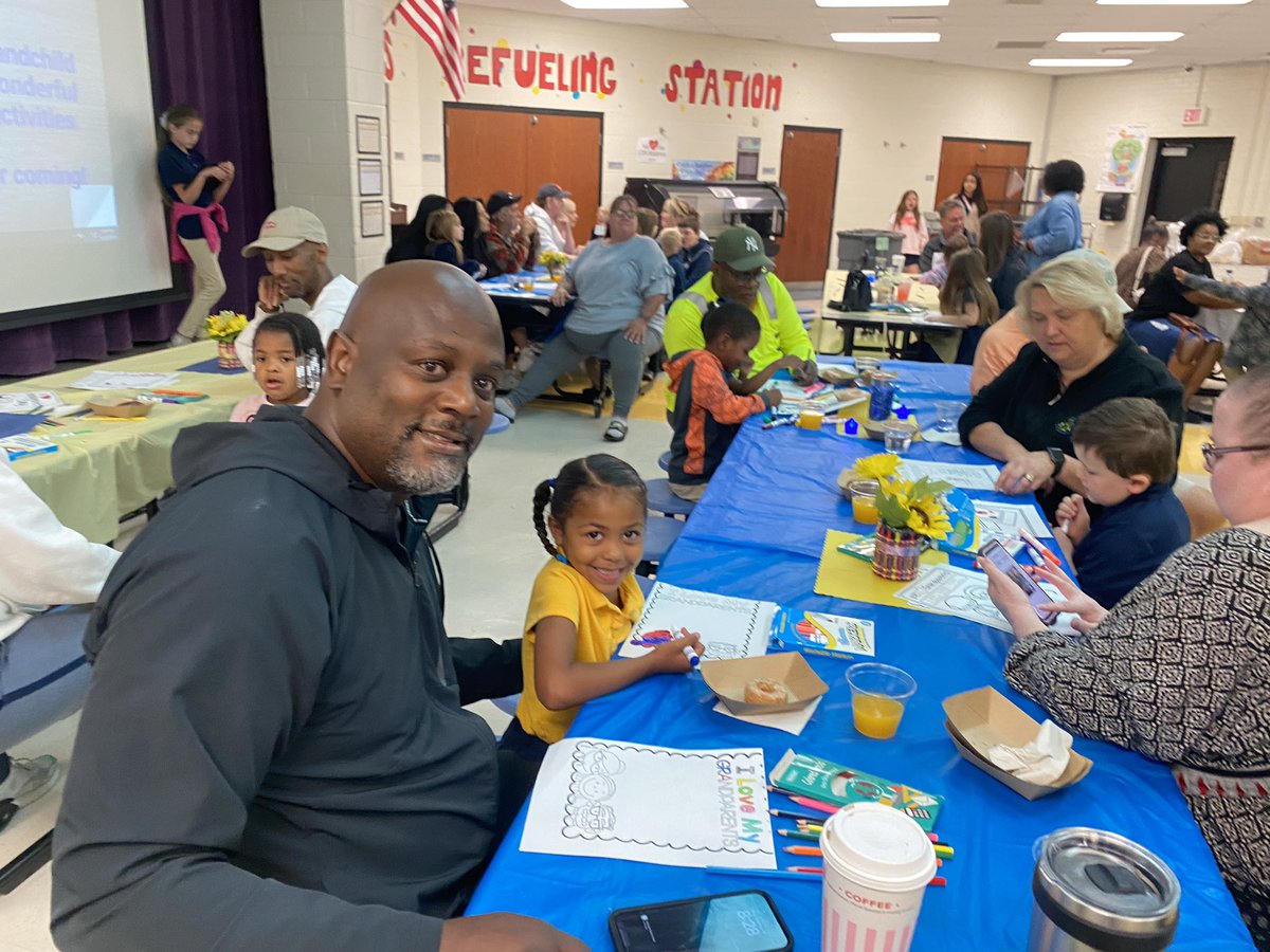 RamFamRules's tweet photo. We’re celebrating the leaders of the village, our Ramtastic Grandparents 💙💛!! Student-led! They are my tribe♥️gently &amp; sometimes courageously showing &amp; explaining to the fam the right way-for the kids sake! This is only PreK-2! @IamCPS  #lim https://t.co/d9z3pOddFZ