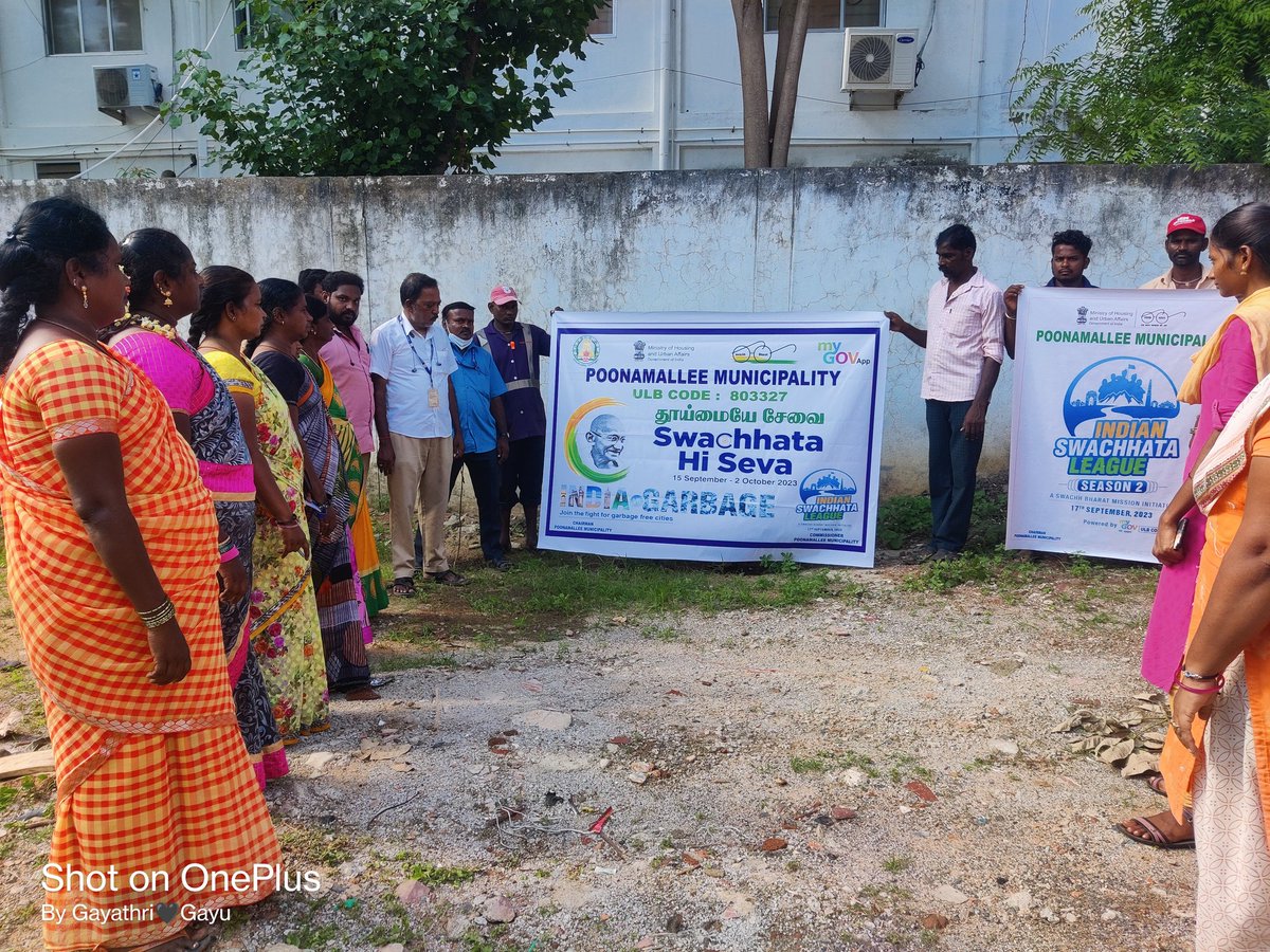 CommrPoonamall2's tweet photo. Poonamallee Mpty Swachhata League 2.0 Pledge &amp; Plantation drive 🌱 #IndiaVsGarbage #SwachhBharatMission 
@SwachhBharatGov
@MoHUA_India
@Secretary_MoHUA
@RoopaMishra77
@mygovindia @SDMeena_IAS @mawsTamilnadu
#IndianSwachhataLeague, #YouthVsGarbage, #GarbageFreeIndia https://t.co/XDoZ8W6VwQ