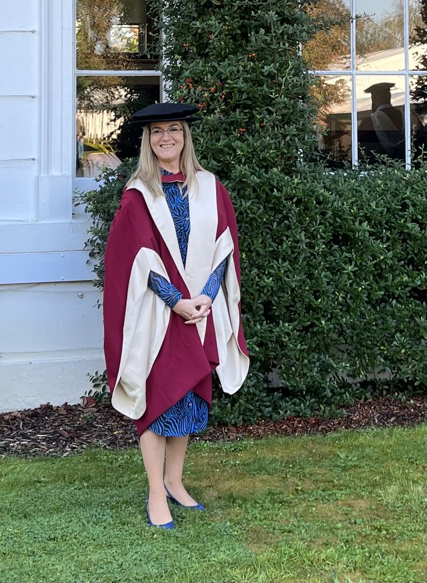 Aine Carroll tweet media