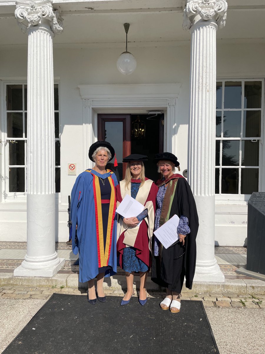 Aine Carroll tweet media