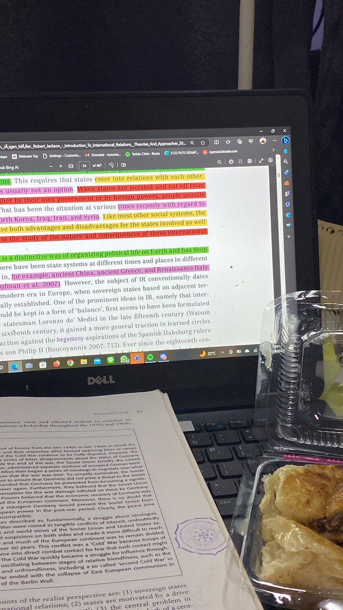 hari hari baca🤢