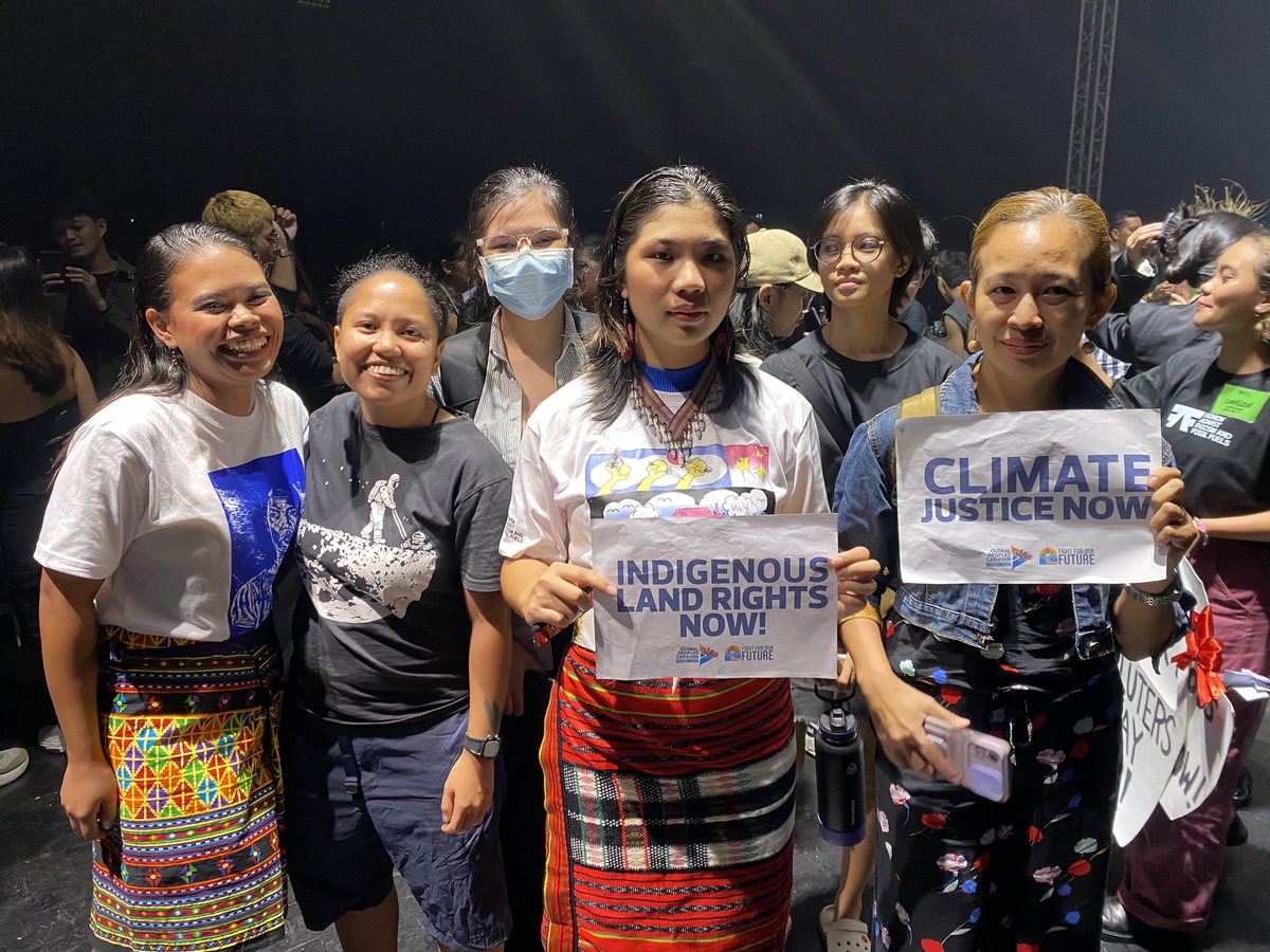ipmsdl_'s tweet photo. Joining the #GlobalClimateStrike with our fellow #IndigenousPeoples, activists, audience and models at the EMPIRE OF THE SON: DROUGHT AND DELUGE the annual Fashion Against Fascism and Fossil Fuels fashion show! #FAFFF2023 #FightForOurFuture #ForwardTheFuture https://t.co/szX0sKaeNr