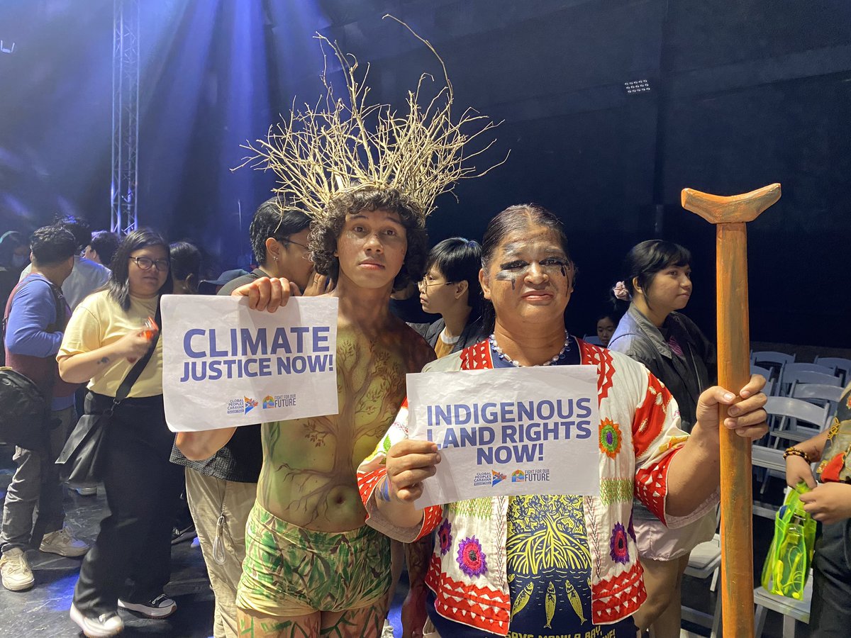 ipmsdl_'s tweet photo. Joining the #GlobalClimateStrike with our fellow #IndigenousPeoples, activists, audience and models at the EMPIRE OF THE SON: DROUGHT AND DELUGE the annual Fashion Against Fascism and Fossil Fuels fashion show! #FAFFF2023 #FightForOurFuture #ForwardTheFuture https://t.co/szX0sKaeNr