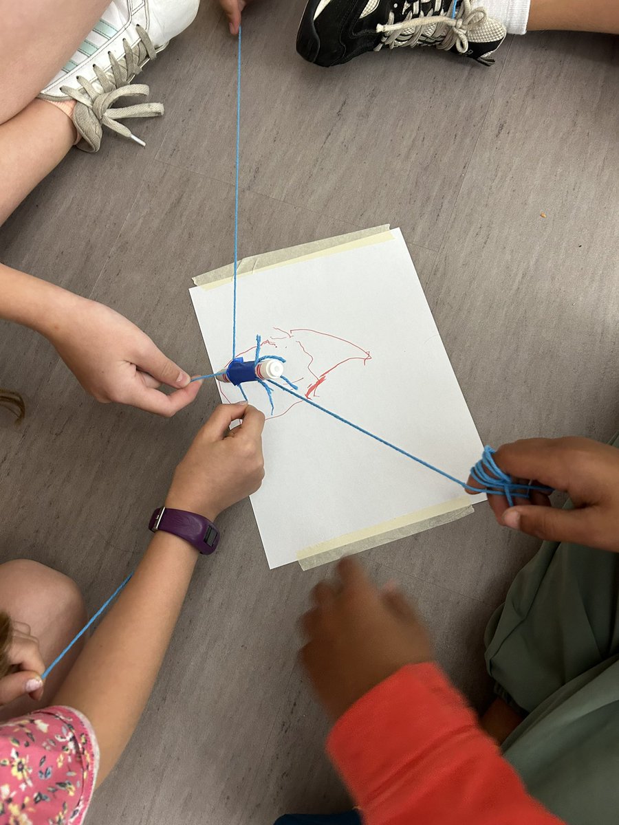 MissWolfrum's tweet photo. Our morning meeting activity today was team drawing!! Lots of laughs and working together to draw a house! #wearemindess https://t.co/gLwygw6zLf