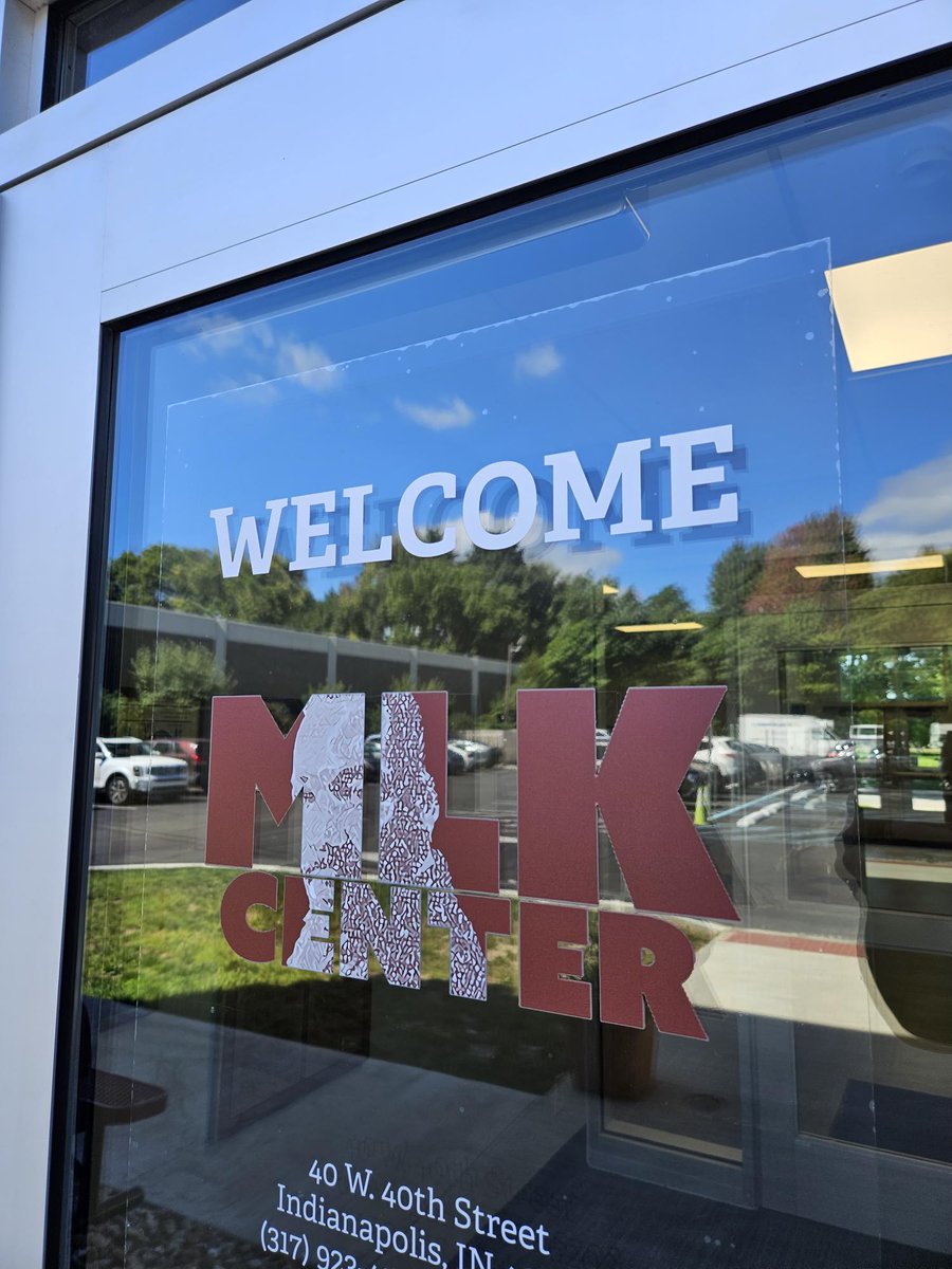 DiscipleDataInc's tweet image. Last month, our team got together for a Day of Service @MLKCenterIndy, an Indianapolis nonprofit organization that works to educate youth, empower families &amp;amp; build community. We cleaned windows, swept floors &amp;amp; organized rooms. Thankful for the opportunity to serve!