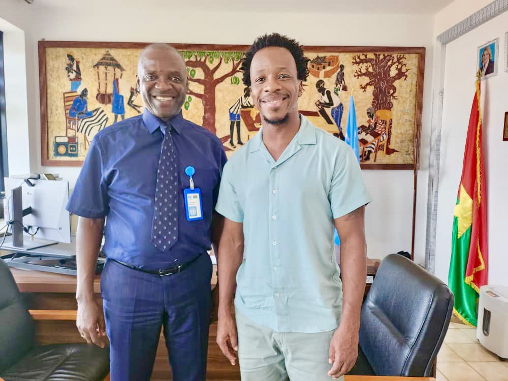 smartyofficiel (@smartyofficiel) on Twitter photo Visite de courtoisie pour souhaiter la bienvenue au nouveau représentant de <a href="/UNICEF_Burkina/">UNICEF Burkina Faso</a> <a href="/johnunicef/">John Agbor</a>.
En avant pour les futurs défis pour bien être de #ChaqueEnfant au Burkina Faso. Visite de courtoisie pour souhaiter la bienvenue au nouveau représentant de <a href="/UNICEF_Burkina/">UNICEF Burkina Faso</a> <a href="/johnunicef/">John Agbor</a>.
En avant pour les futurs défis pour bien être de #ChaqueEnfant au Burkina Faso.