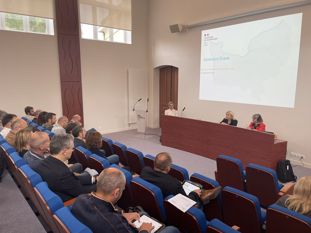 ChGavini's tweet photo. Ouverture du séminaire DRANE en présence des chargés de mission et référents départementaux. 
Favoriser l acquisition des compétences numériques des élèves, former les enseignants et les personnels. 
Un grand merci @DraneNormandie pour son investissement ! https://t.co/YD4KhnEu2t