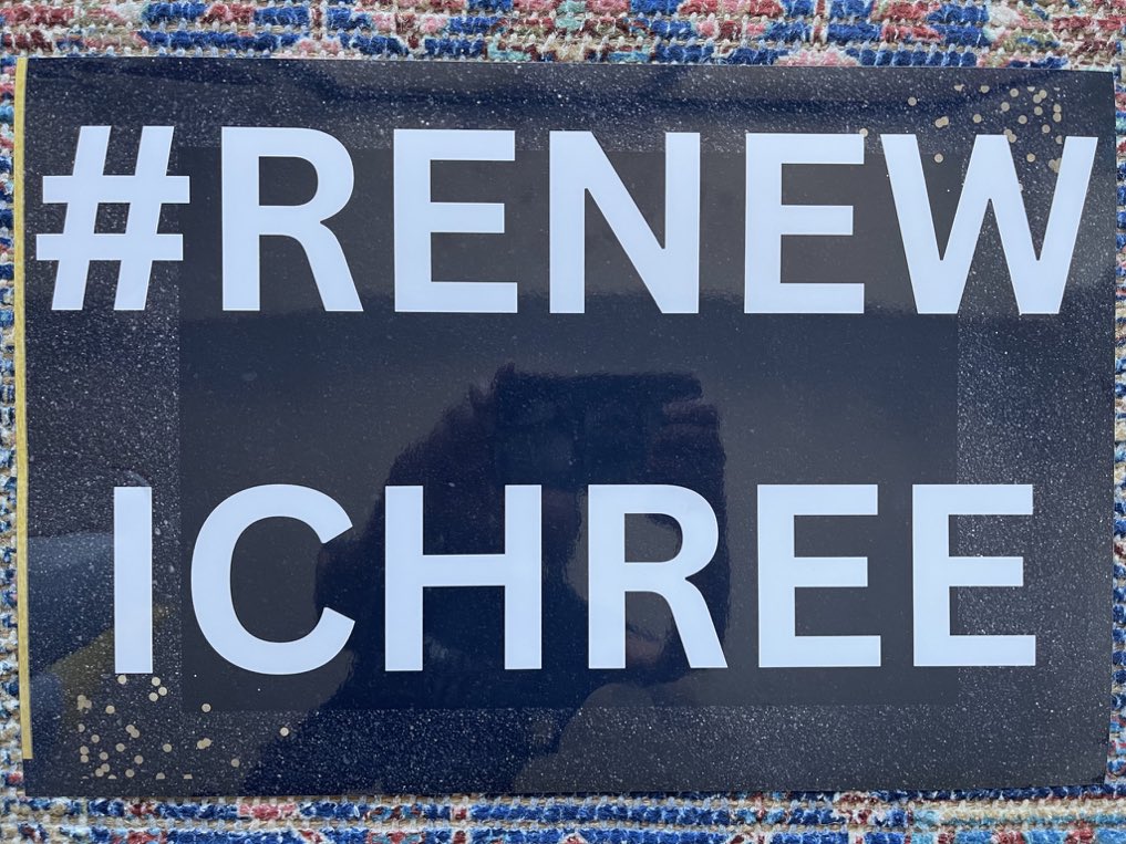 I signed for my grandmother 

✨ a resilient soul who has weathered three wars in her lifetime.✨ 

Who is your signature dedicated to?
#RenewICHREE
