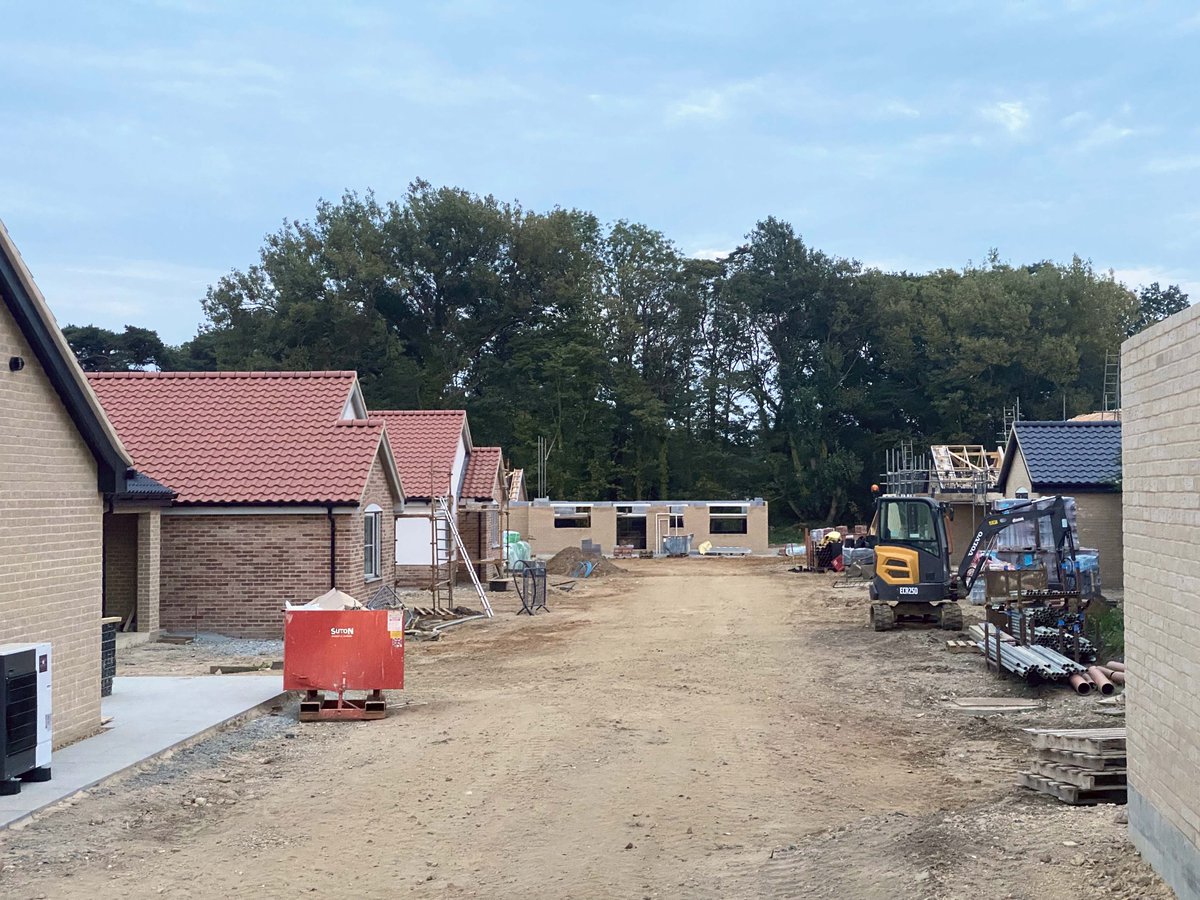 🚧 Roofs and rendering at Caistor St Edmund

#construction #ukhousing #norfolk