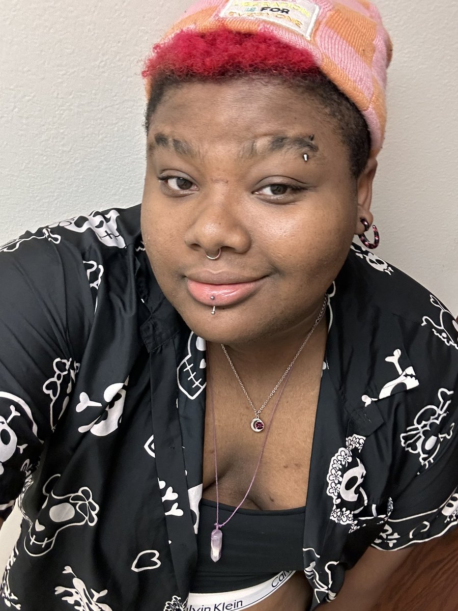 Mutual Aid Request!

Hey everyone I’m gonna be honest, I’m getting really desperate. I’m running out of time when it comes to support and I need to play my rent. Please donate if you can, I still need roughly $300 to cover it. Links are below but please, share and help!