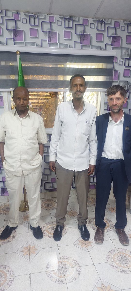 Daami Youth Development Organization & Mothers First Organization from Ireland met Somaliland Minister of Employment and Social Affairs Eng Ali XoorXoor, it was really fantastic meeting
