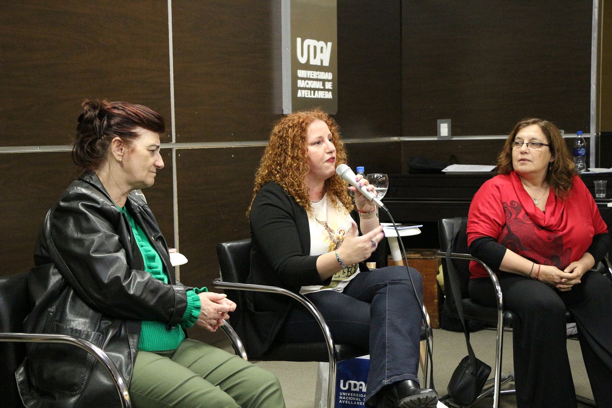 UNDAVOFICIAL's tweet photo. Compartimos imágenes de la actividad “Derecho al Futuro con Educación, Trabajo y Producción", que fue organizada por el Instituto de Políticas Públicas de la #UNDAV
#UniversidadPública #IPOPU #Educación #Trabajo https://t.co/p1Uh8TV64E