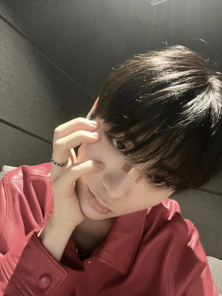 BOYNEXTDOOR_twt's tweet image. 퇴근 전 출근 사진 💖

#BOYNEXTDOOR #TAESAN
#보이넥스트도어 #태산