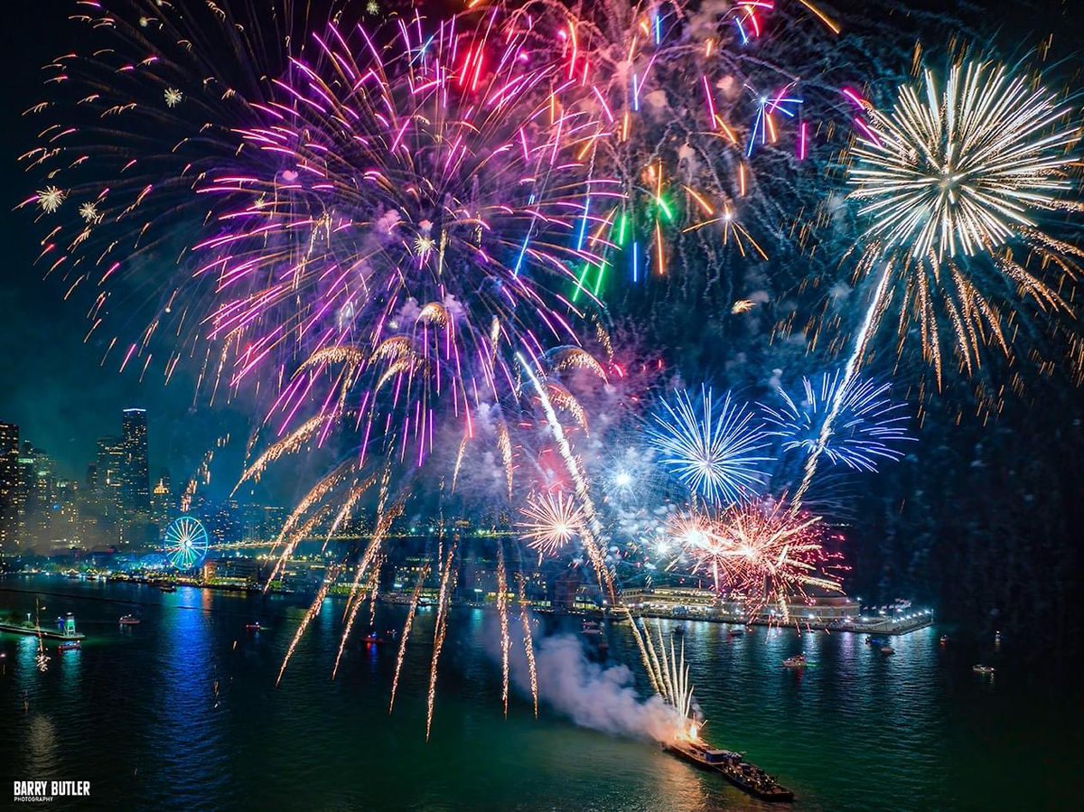 Last night, they had a blast at Navy Pier.   Fireworks in Chicago Harbor on Thursday evening.