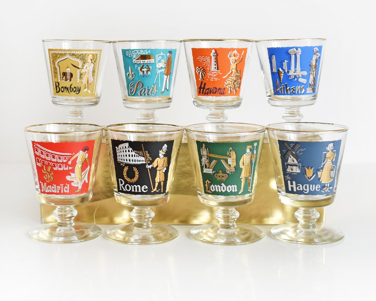 RustBeltThreads's tweet image. Happy Friday! These eight mid century "Cities of The World - International Set" cocktail glasses by Libbey are now in the shop ✨ rustbeltthreads.com/products/mid-c…