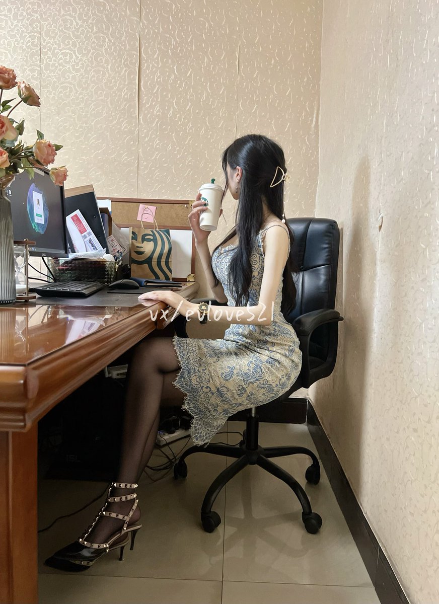 人前…人后…
看更多私信哦～ https://t.co/5JtdH4nKKU