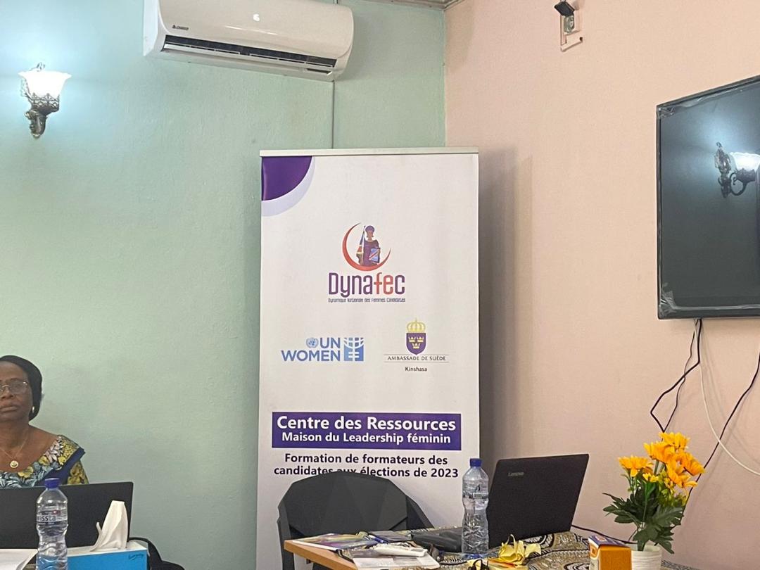 DynafecrdcO's tweet photo. Lancement des activités de renforcement des capacités des femmes candidates  aux élections de 2023 par la formation des formateurs par la Dynafec grâce à l'appui financier de l'ambassade de @SwedeninDRCongo à travers @ONUFemmesRDC https://t.co/ZPlGkkKHxC