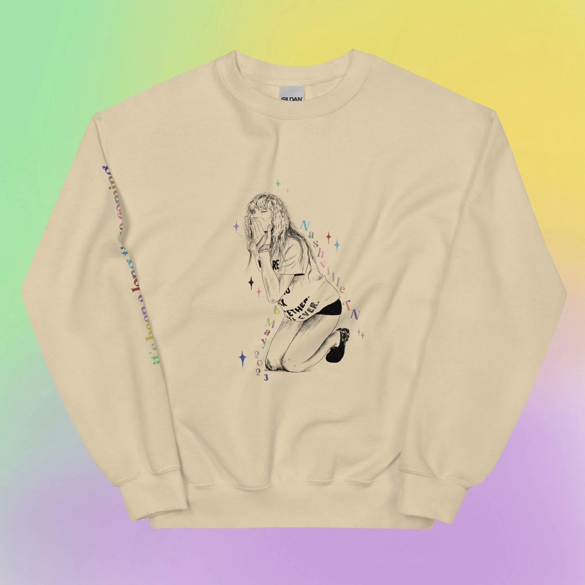 intheweeeds's tweet photo. good morning america ! ⭐️

soooo madly excited to say that my unique US tour date crewnecks (FEATURING DATES!!!) are now available on my shop! i'm even more excited because for the first time, i'm able to offer FREE SHIPPING (!!) on them!!!

these are processed from the US warehouse so they should arrive within about a week or so, no customs fees/complications. i hope you love them as much as i do!!! ✨ full collection now available here: https://t.co/dFch9mNfwE