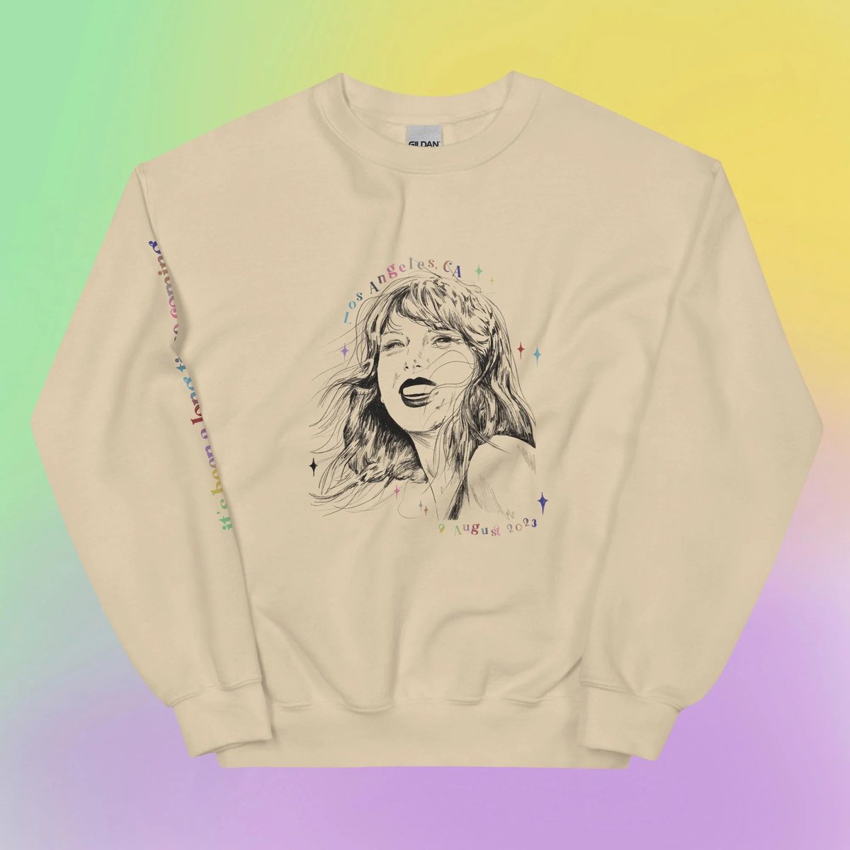 intheweeeds's tweet photo. good morning america ! ⭐️

soooo madly excited to say that my unique US tour date crewnecks (FEATURING DATES!!!) are now available on my shop! i'm even more excited because for the first time, i'm able to offer FREE SHIPPING (!!) on them!!!

these are processed from the US warehouse so they should arrive within about a week or so, no customs fees/complications. i hope you love them as much as i do!!! ✨ full collection now available here: https://t.co/dFch9mNfwE