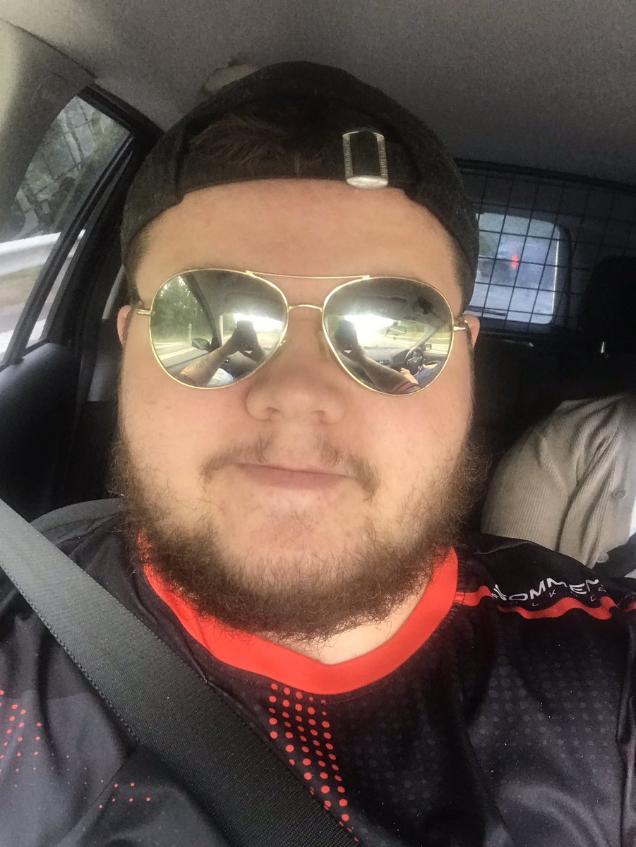 filip_orre's tweet photo. Påväg till @GameZoneSE i Örkelljunga!
#lan #hype #taggad #esport #crew https://t.co/DZdmyQYhsz