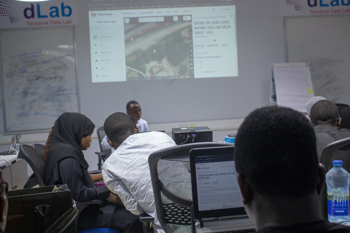 OMDTZ's tweet photo. It's #mappytime 🗺️
@Amour_Nyalusi and @Anncaroll62 are taking us through, on "how to operate @hotosm Tasking manager and #IDEditor for beginners."
#omdtzmapathon https://t.co/QffSAx366k