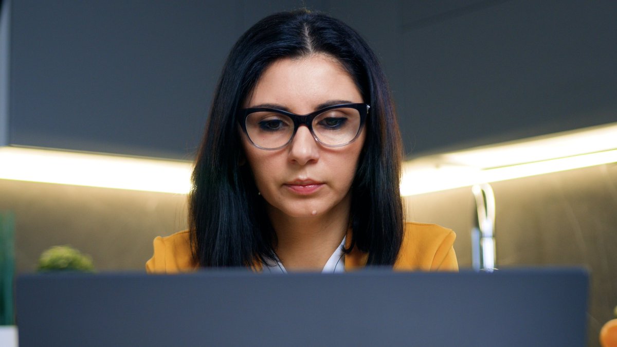 RankIntent's tweet image. A guide to multichannel marketing for one-person marketing teams dlvr.it/Sw89w1