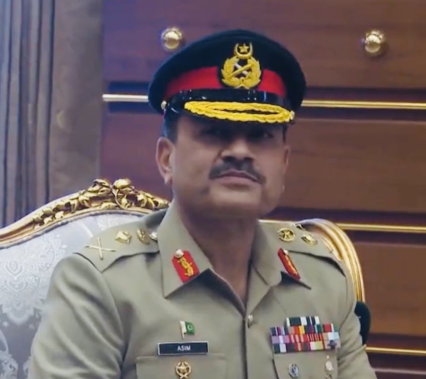 PakistanFauj's tweet image. General Syed Asim Munir, Chief of Army Staff (COAS), will now lead Pakistan's battle for economic survival.
#PakistanArmy #Pakistan #COAS #ISPR