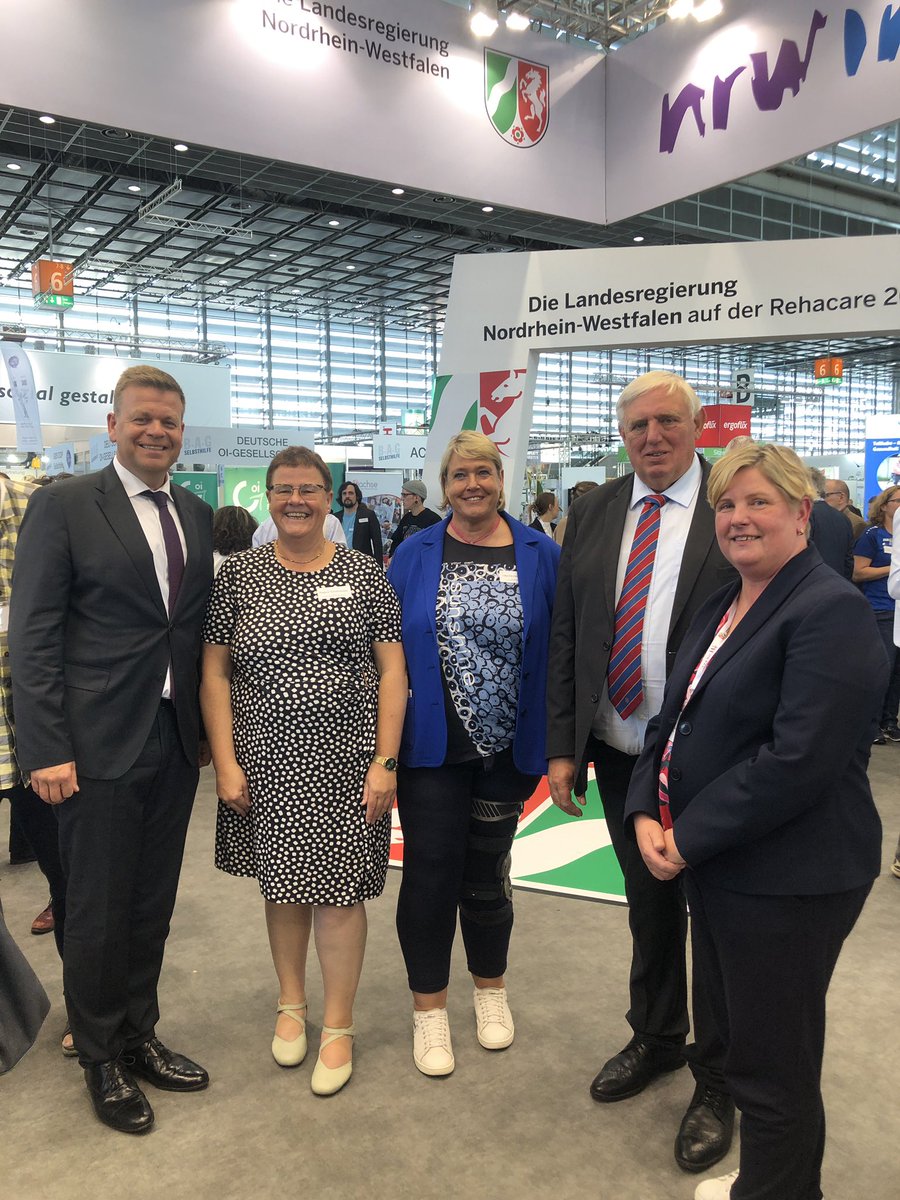 Gestern zu Gast beim Empfang des MAGS auf der Rehacare. Vielen Dank für die Einladung Herr Minister Laumann und für den guten Austausch gemeinsam mit Claudia Middendorf (Behinderten- und Patientenbeauftragte) und Herrn Staatssekretär Heidmeier. #alexianerwaschkueche #inklusion