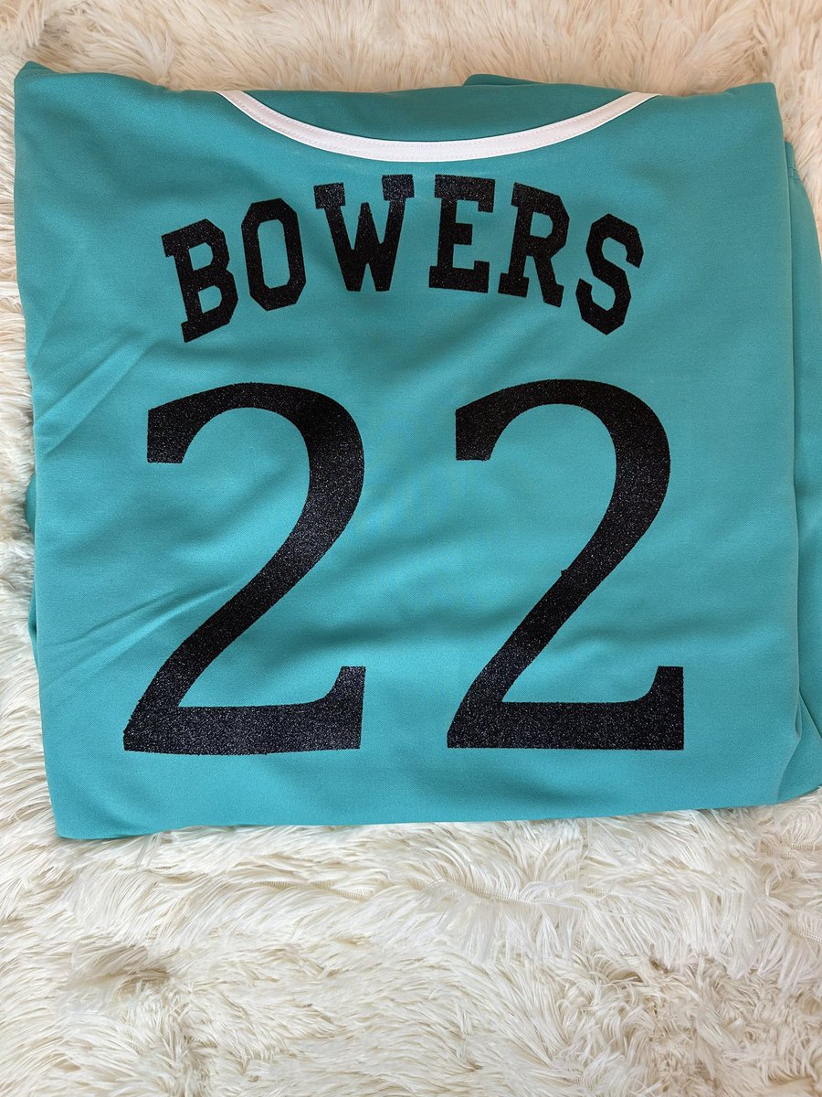 destonie_bowers's tweet photo. Happy FRIYAYYY🥳🥳 as you can tell I love my JOB 🥳🤗personalized jersey by ME
#ILIKETOBEDIFFERENT
#ALC
#BESTKEPTSECRETINLCISD
#BOWERS
#EST2022
#IBEE-LIEVE
@DocOfHighHopes @hernandezlcisd https://t.co/XTtFSEtF6D
