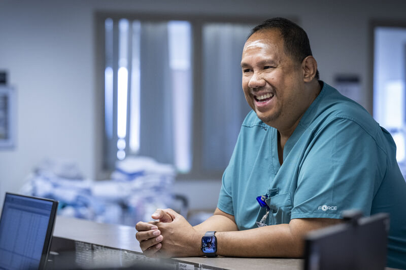 Since launching in early 2023, recruitment incentives at KHSC have helped attract 82 new team members to high priority programs, including nurses like Russel Asuncion, who earned his BSN-RN in the Philippines & relocated to #ygk 5 months ago. Learn more: kingstonhsc.ca/news/recruitme…