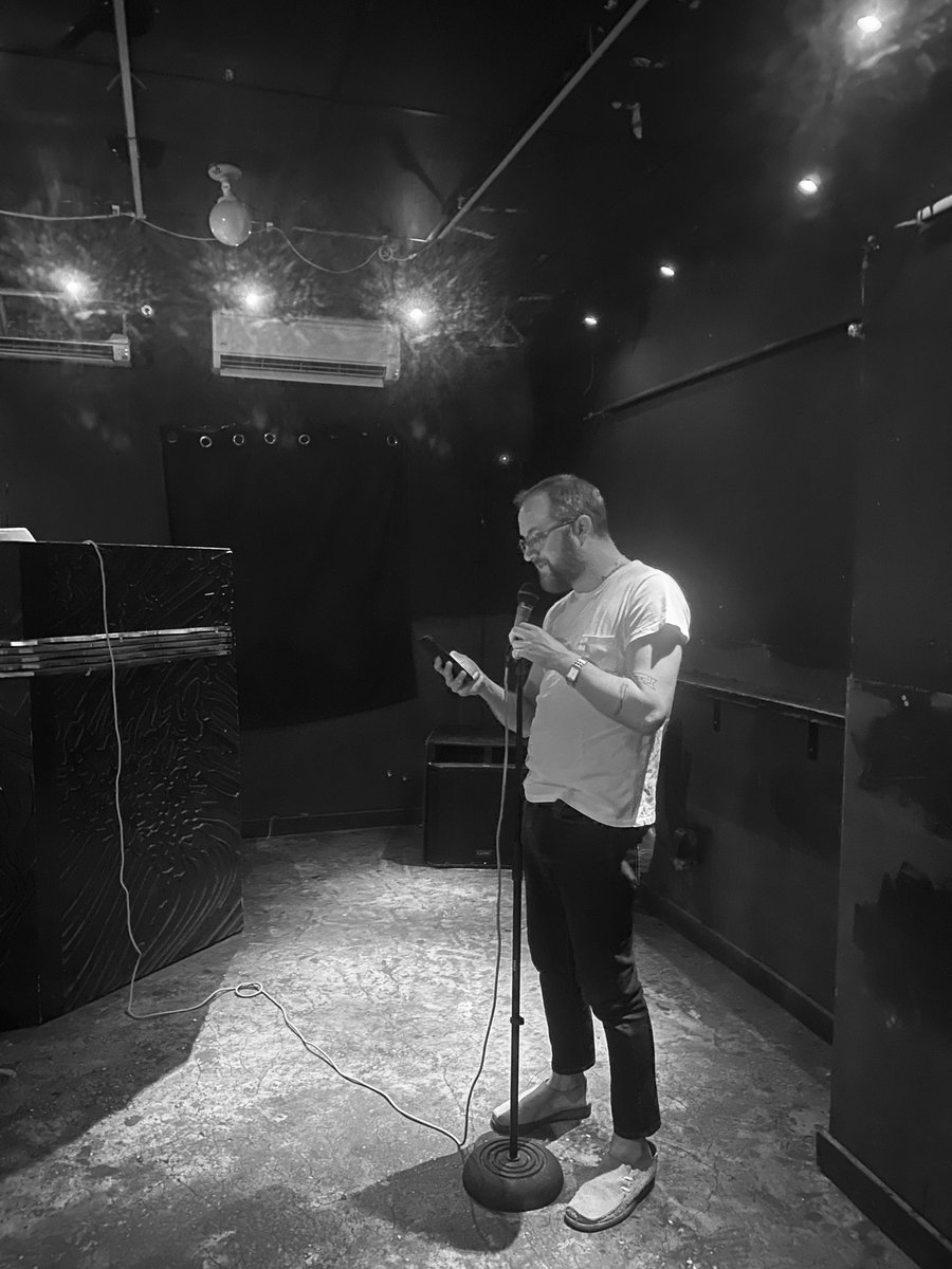 giganticanovel's tweet photo. I’m so grateful &amp; so honored to have performed w/ @sasha_fletcher, @yumpopink, &amp; @minaseckin last night at Mood Ring in NYC ❤️‍🔥❤️‍🔥❤️‍🔥❤️‍🔥 https://t.co/Jc6s7Q2iie