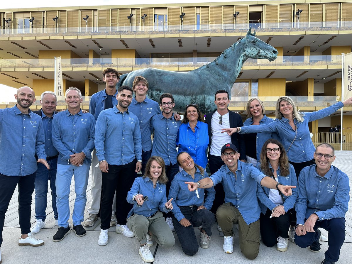 EnzoGiorgi4's tweet photo. « Mission Paris 2024 » 
Un événement au top avec @GroupeBPCE @BanquePopSud et @Paris2024 ! 

#teambpsud 🔥 https://t.co/7b6DkzVV09