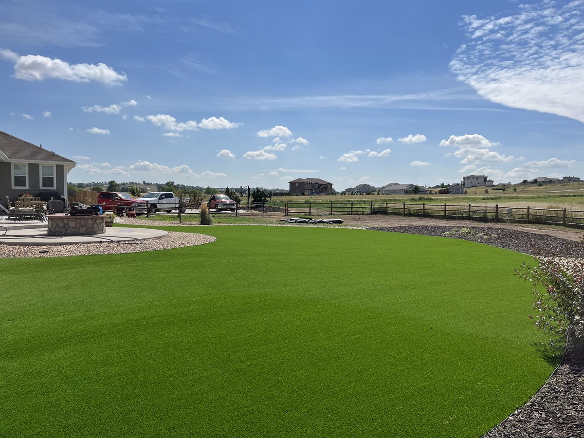 Go_Turf's tweet photo. Busted out a quick two day job in Parker, CO. Just over 4,000 square feet and a beautiful new yard! The crew keeps cruising as we start to get into the back third of the year! #yardturf #coloradoturf #artificialturfinstallation https://t.co/VXElp4jKpd