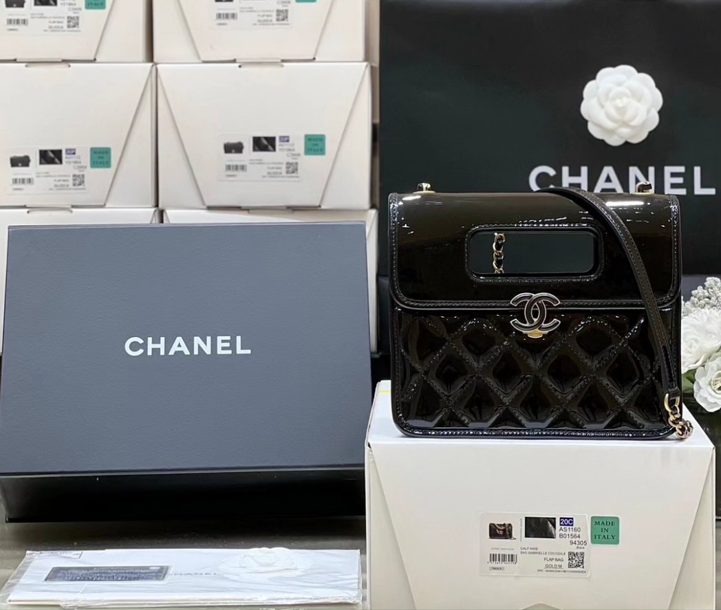 Chanel bag
.
.
.
.
.
#Chanel #chanelcf #chanelclassicflap #bag #bags #bagforsale #trendybagstyle