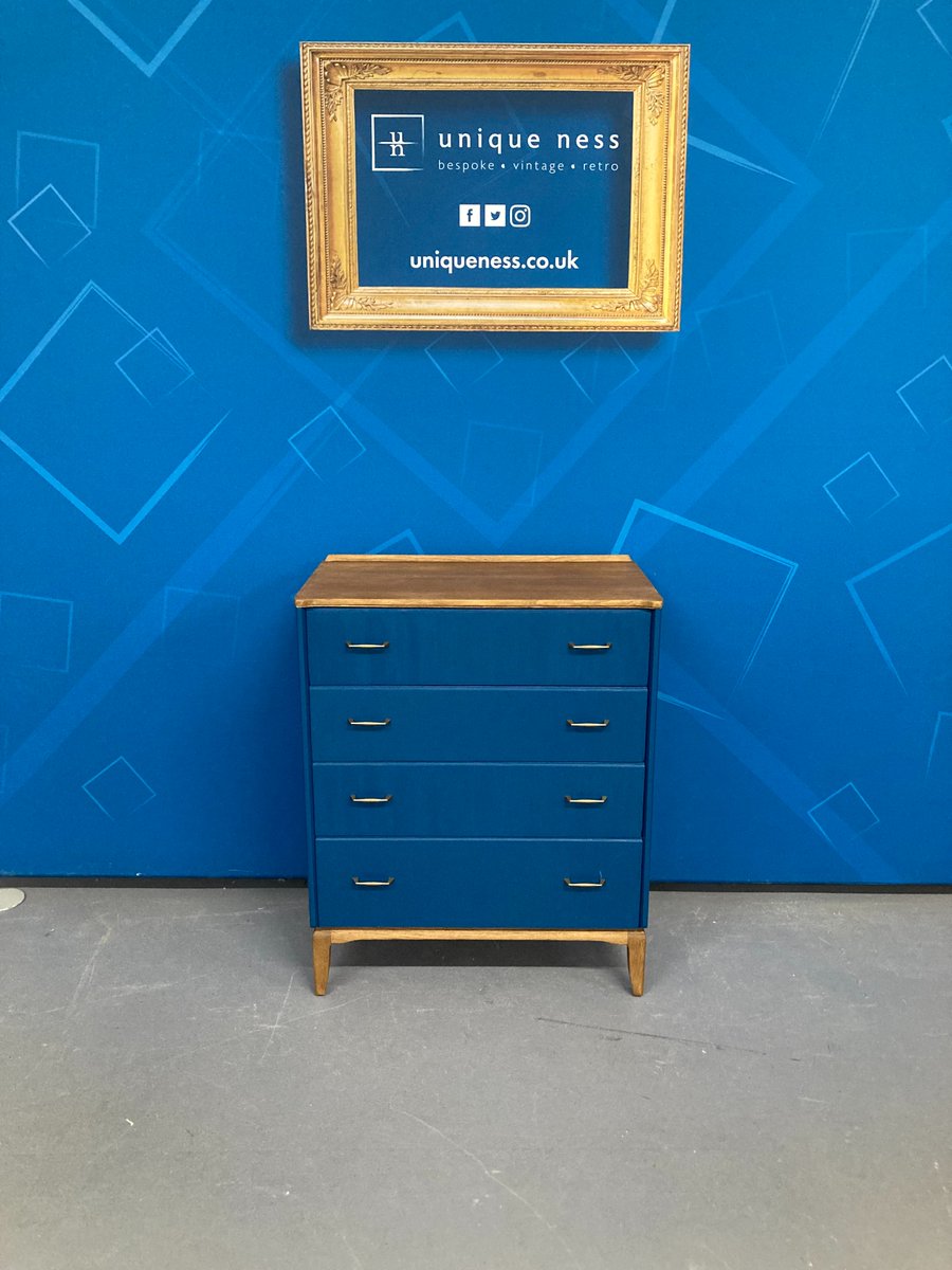 Our local creative team at Uniqueness have revitalised this Chest of Drawers, by sanding it back, finishing the top surfaces in browning wax and painting with Frenchic Al Fresco Steel Teal

£159 W: 78cm H: 97cm D: 45cm