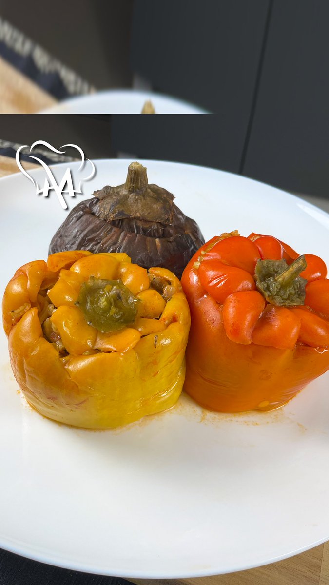 MiladMohammadk2's tweet photo. How to make Super delicious  #Stuffed #Bell_Peppers

Savor the Flavor: Stuffed Bell Peppers and Rice Delights

#Tasty #Stuffed_Bell_Peppers recipe

#healthy #food #lunch #dinner #vegetable #vegan #yummy #delicious #weight_loss #food_recipes #Mitra_recipes

https://t.co/hHKRzwOUt9 https://t.co/ciOAWZAmdB
