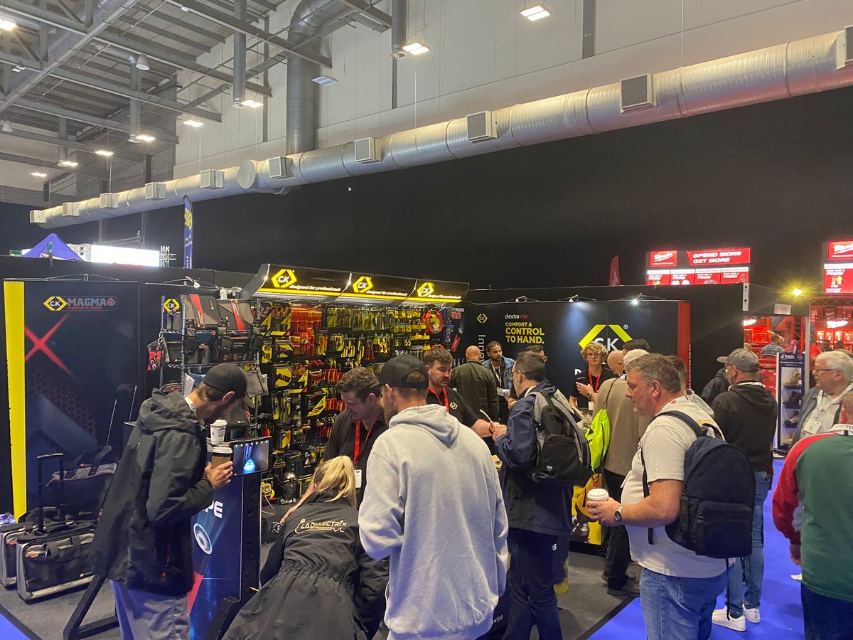 Toolfair_PBLive's tweet photo. And just like that, #Toolfair and #ProBuilderLive is finished 💙
Thank you to everyone who joined us! Next stop...EXETER 📍 https://t.co/9meajn0Wgq