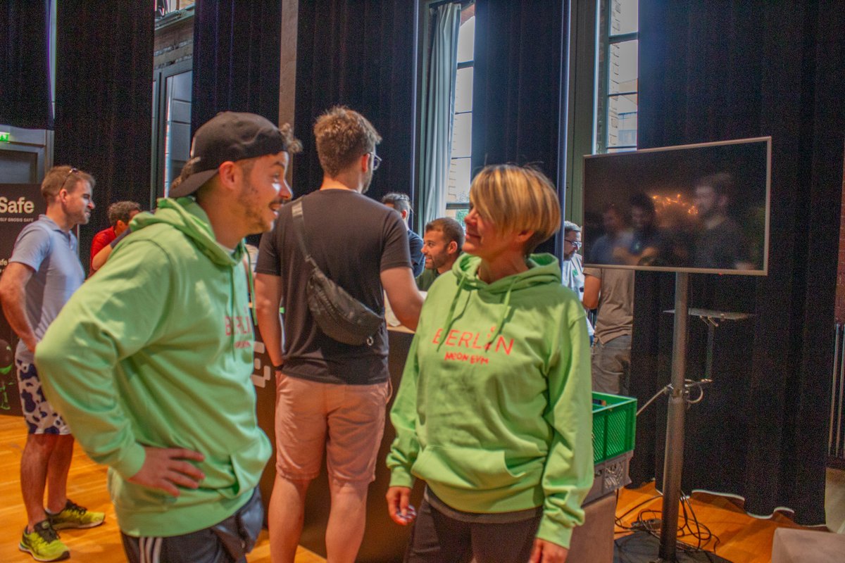 Neon_EVM's tweet photo. ๐ฅ Tuesday, the 11th: We continued our journey at @dappcon_berlin, hustling at our booth, forging new connections, and strengthening the Neon EVM ecosystem. The Web3 community is thriving, and we're here for it! ๐๐ผ
#NeonEVM #Dappcon23 #Web3Networking https://t.co/zIy2EF0Daj