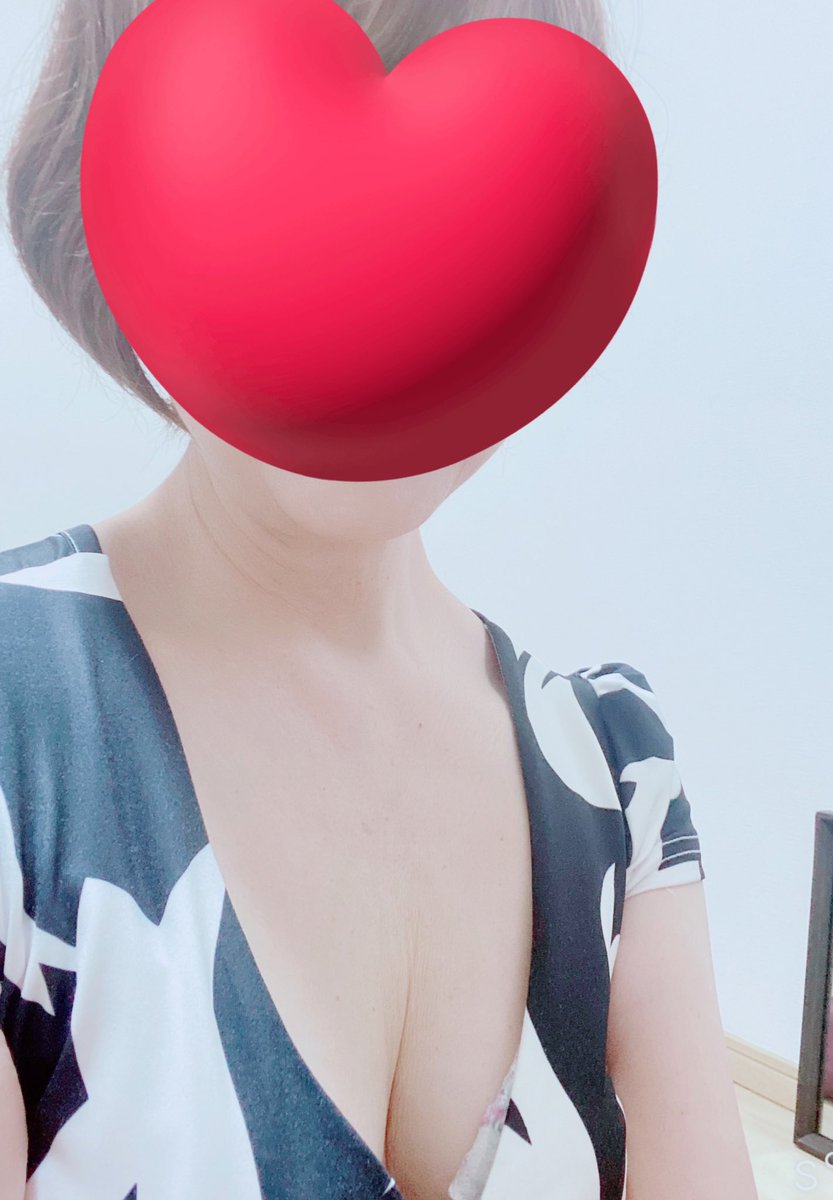 Stylish159371's tweet photo. 今日もお疲れ様です💕
愛河です。

メンズエステ歴が浅い私🥰✨

初めてご予約いただいたお客様から、本日、本指名をいただけて嬉しかったです💓
『愛ちゃん、今日も癒やされに来たよ』って✨嬉しいお言葉たくさんいただきました✨

ありがとうございます。

＃ドバドバ　#stylish_call https://t.co/3KC95rJoxr